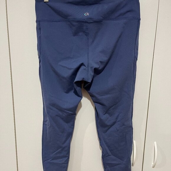 GapFit Mesh Leggings - Picture 3 of 6